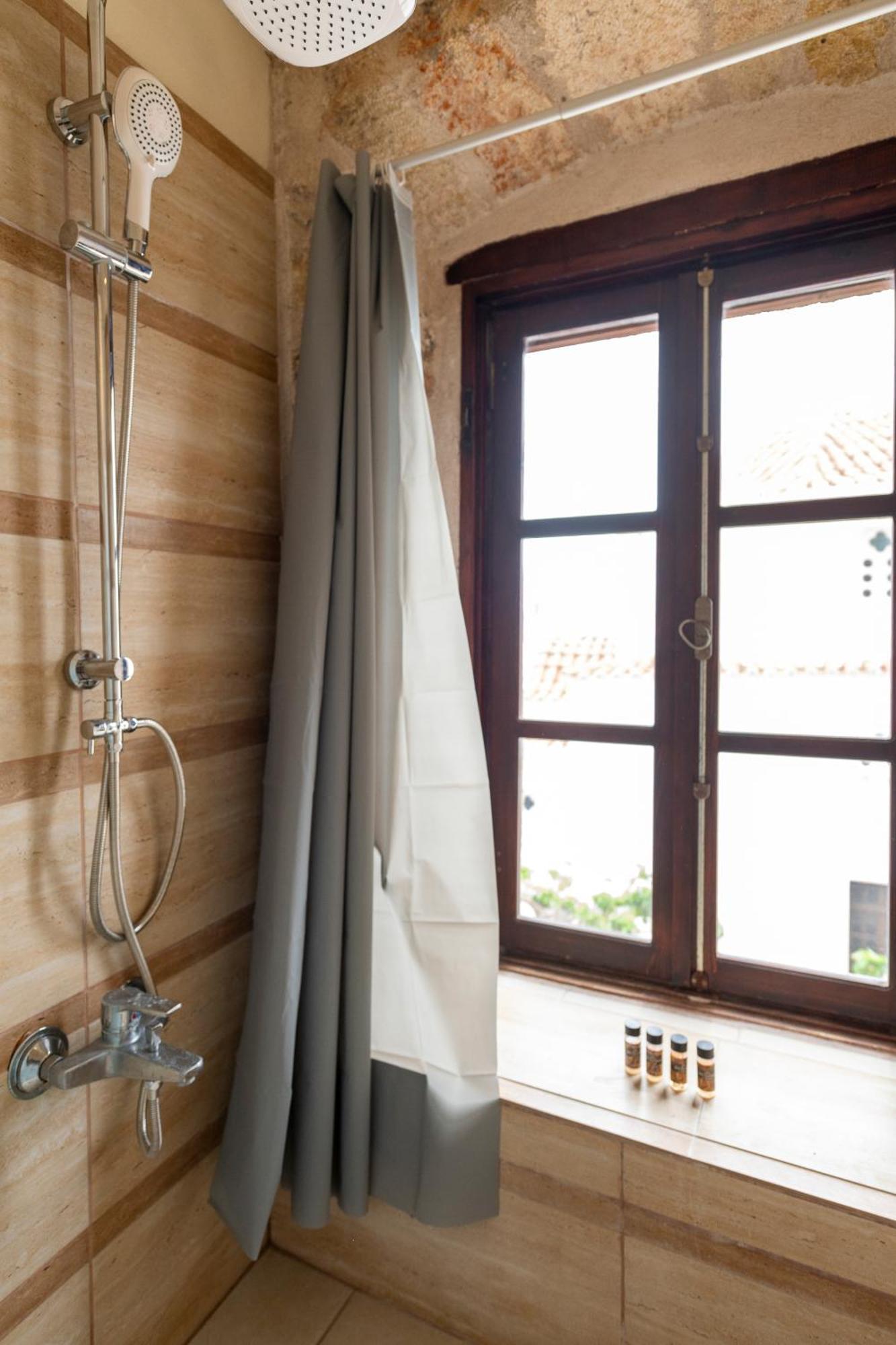 Guesthouse Kellia Monemvasia Bilik gambar